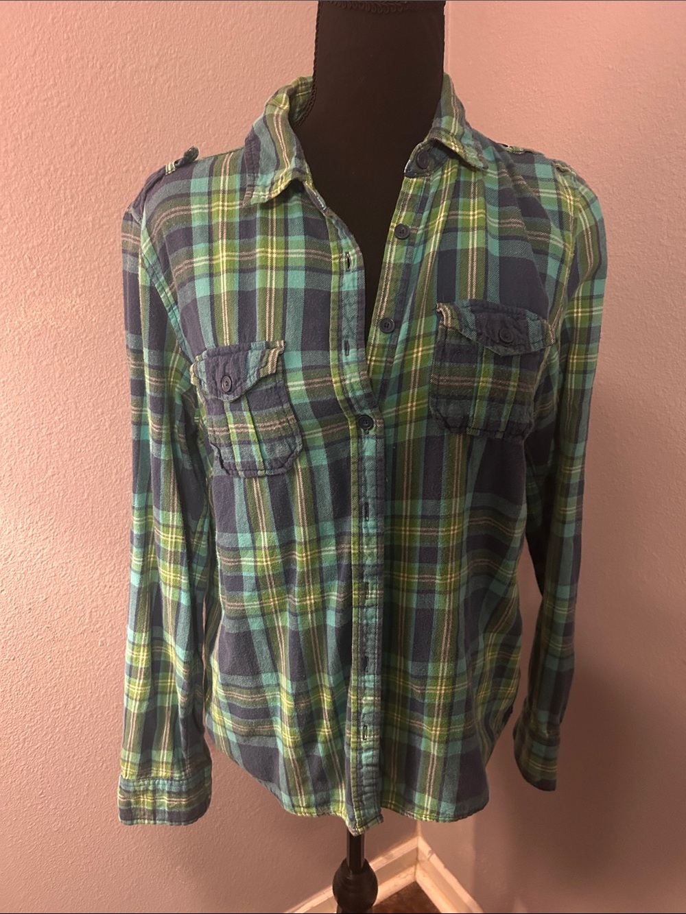 Aeropostale Girl Juniors Classic Green Blue Plaid Button-Down Shirt Size Large